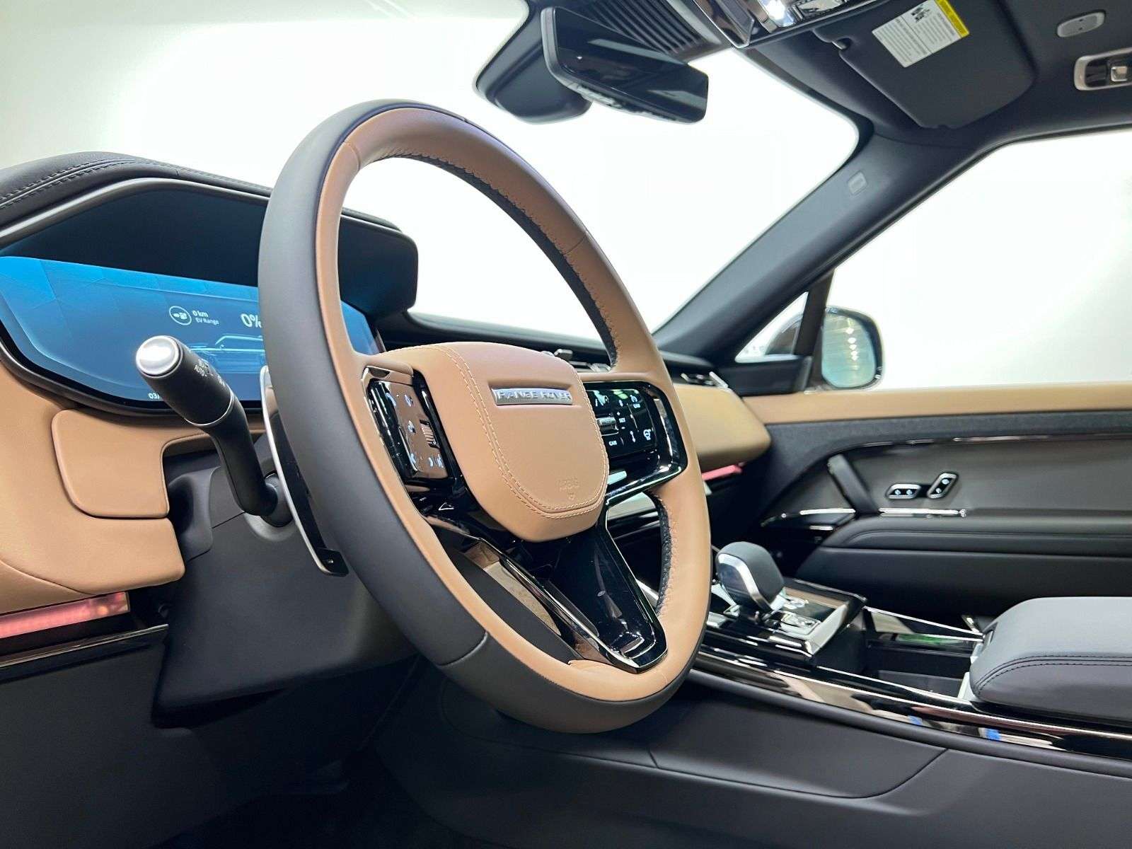 2026 Land Rover Range Rover Sport P460E DYNAMIC SE | PLUG IN HYBRID thumb 32