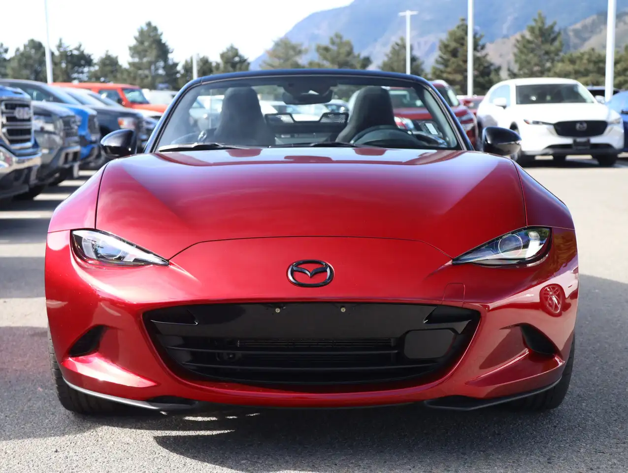 Mazda MX-5 Miata снимка Mazda MX-5 Miata