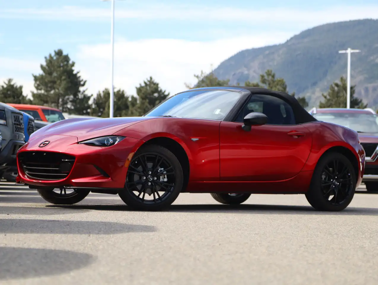 Mazda MX-5 Miata снимка Mazda MX-5 Miata