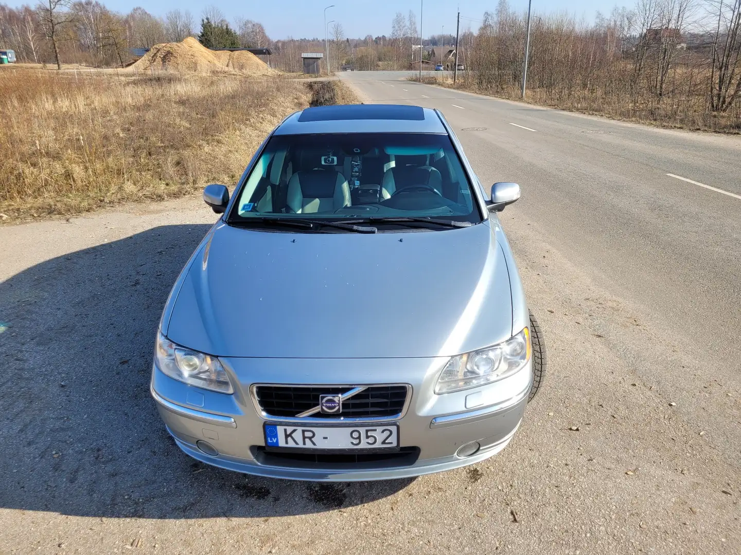 Volvo S60 2.5T AWD Aut. Summum Stříbrná - 2
