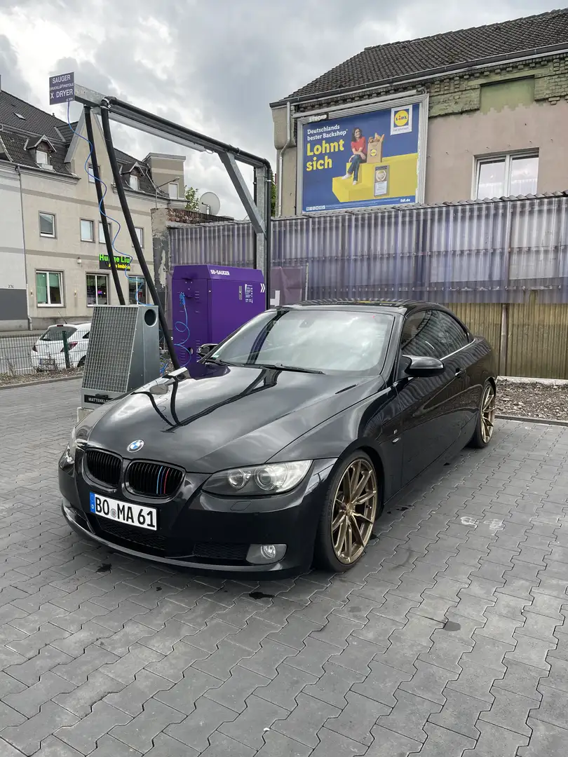 BMW 320 320d Cabrio Schwarz - 1