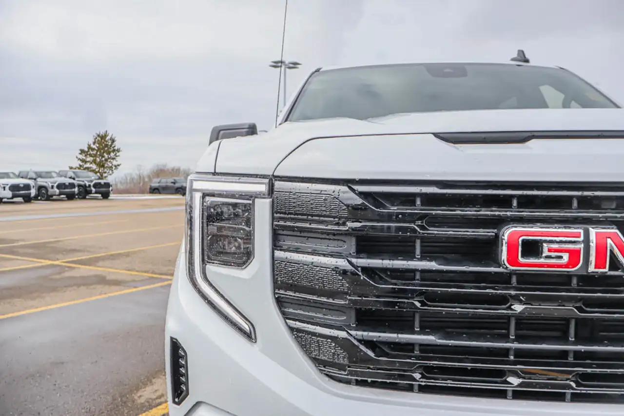 GMC Sierra 1500 снимка GMC Sierra 1500