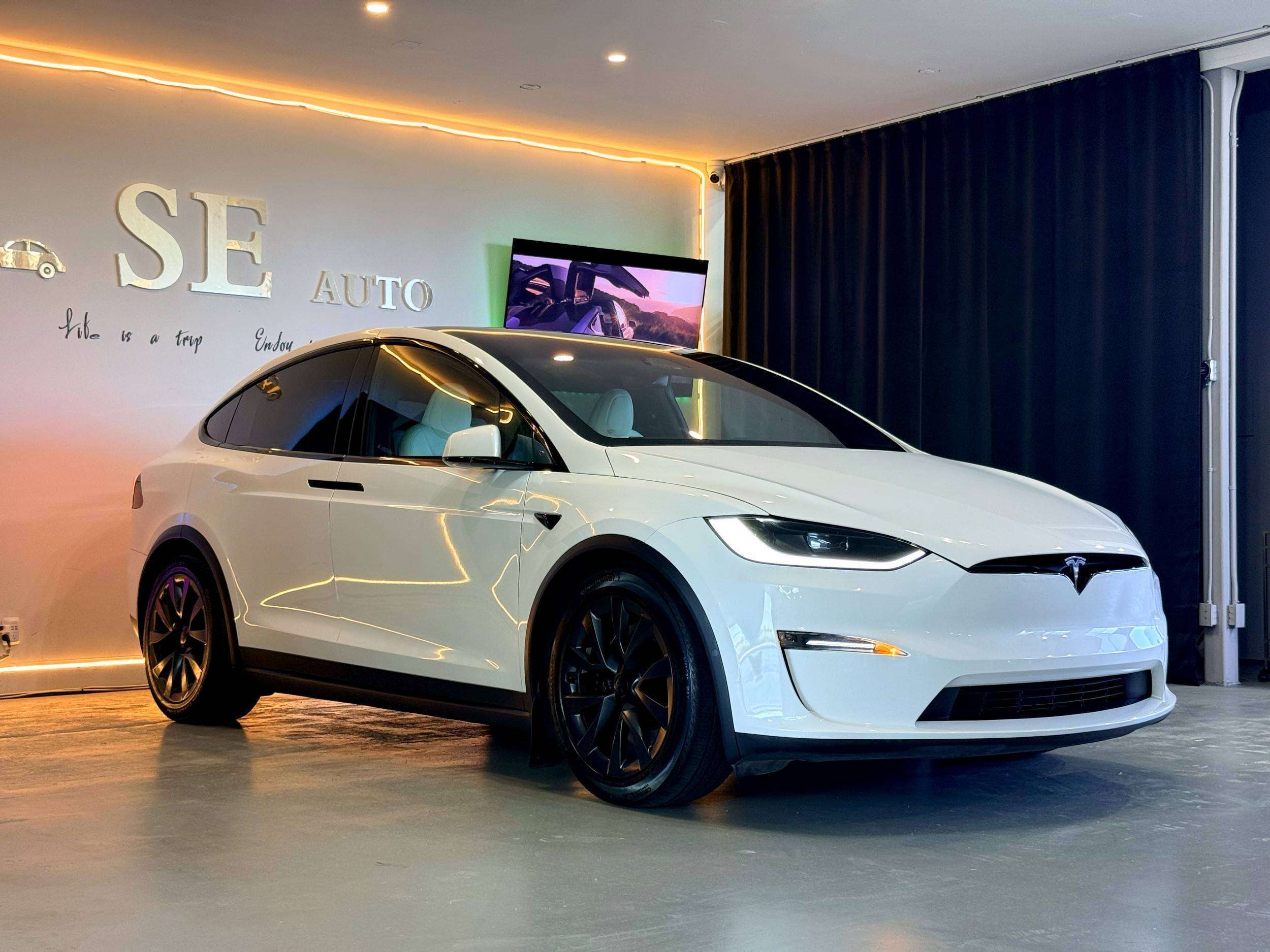 2024 Tesla Model X * One Owner * No Accidents * White Interior*