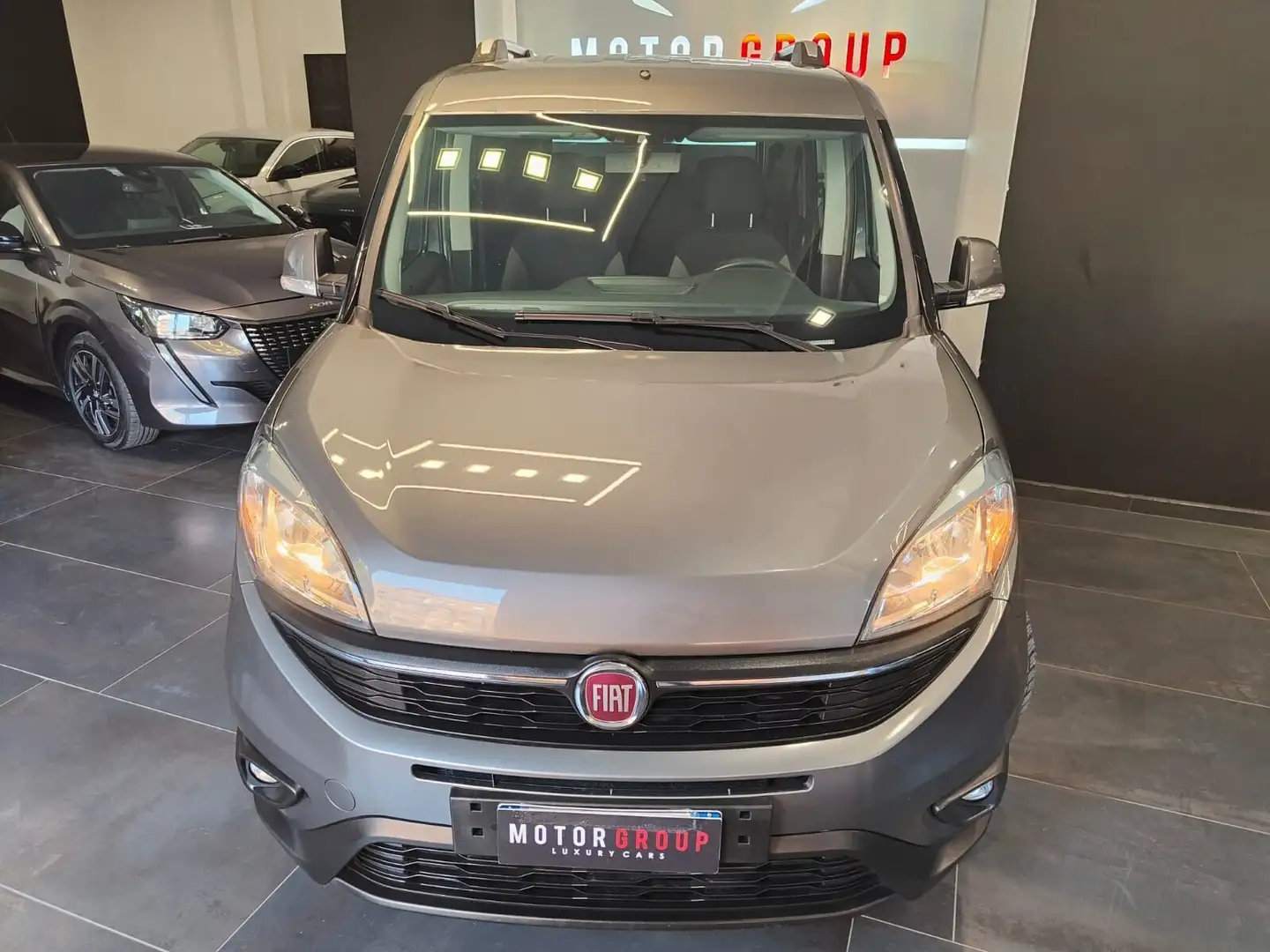 Fiat Doblo Doblò 1.6 MJT 16V 105CV Lounge Grigio - 2