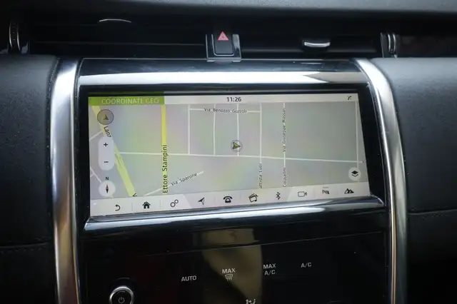 Land Rover Discovery Sport view 21