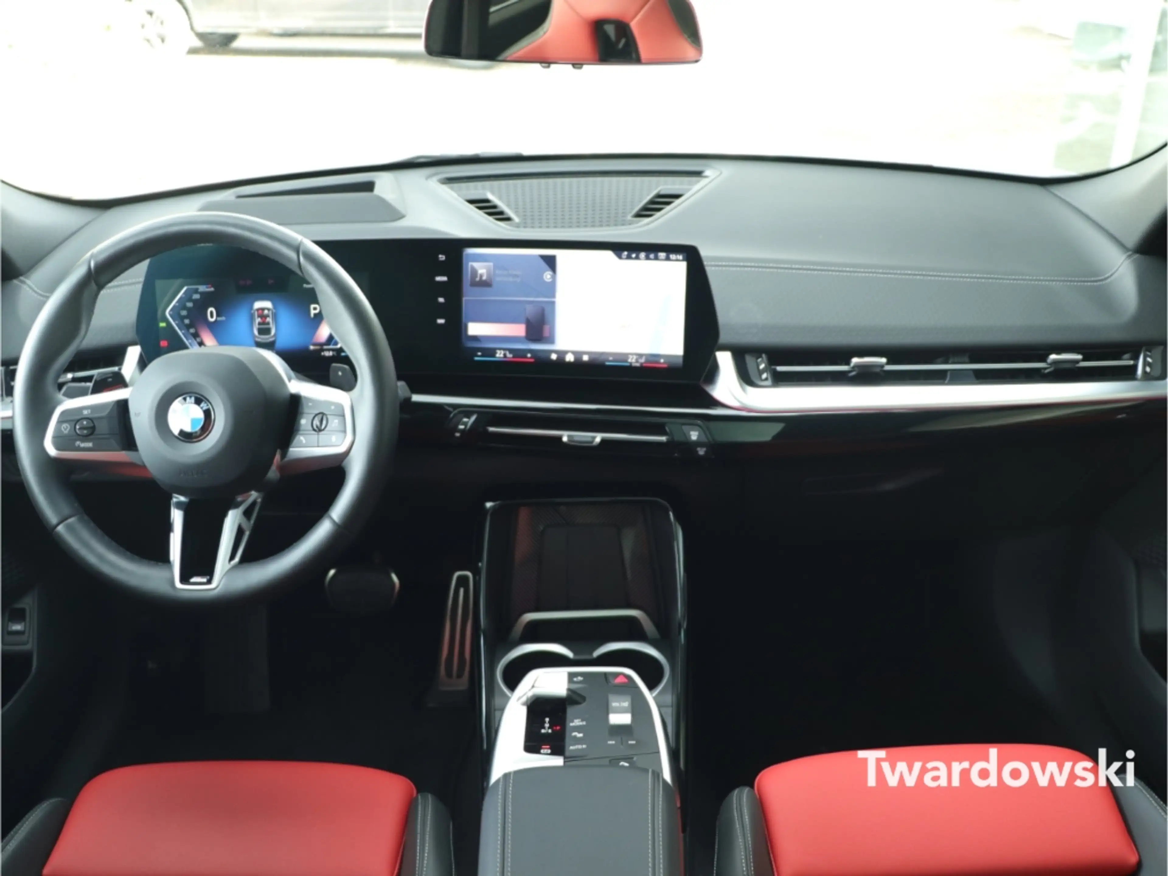 BMW X2 20d xDrive M Sport Leder Inno Pano HUD AHK — photo 12
