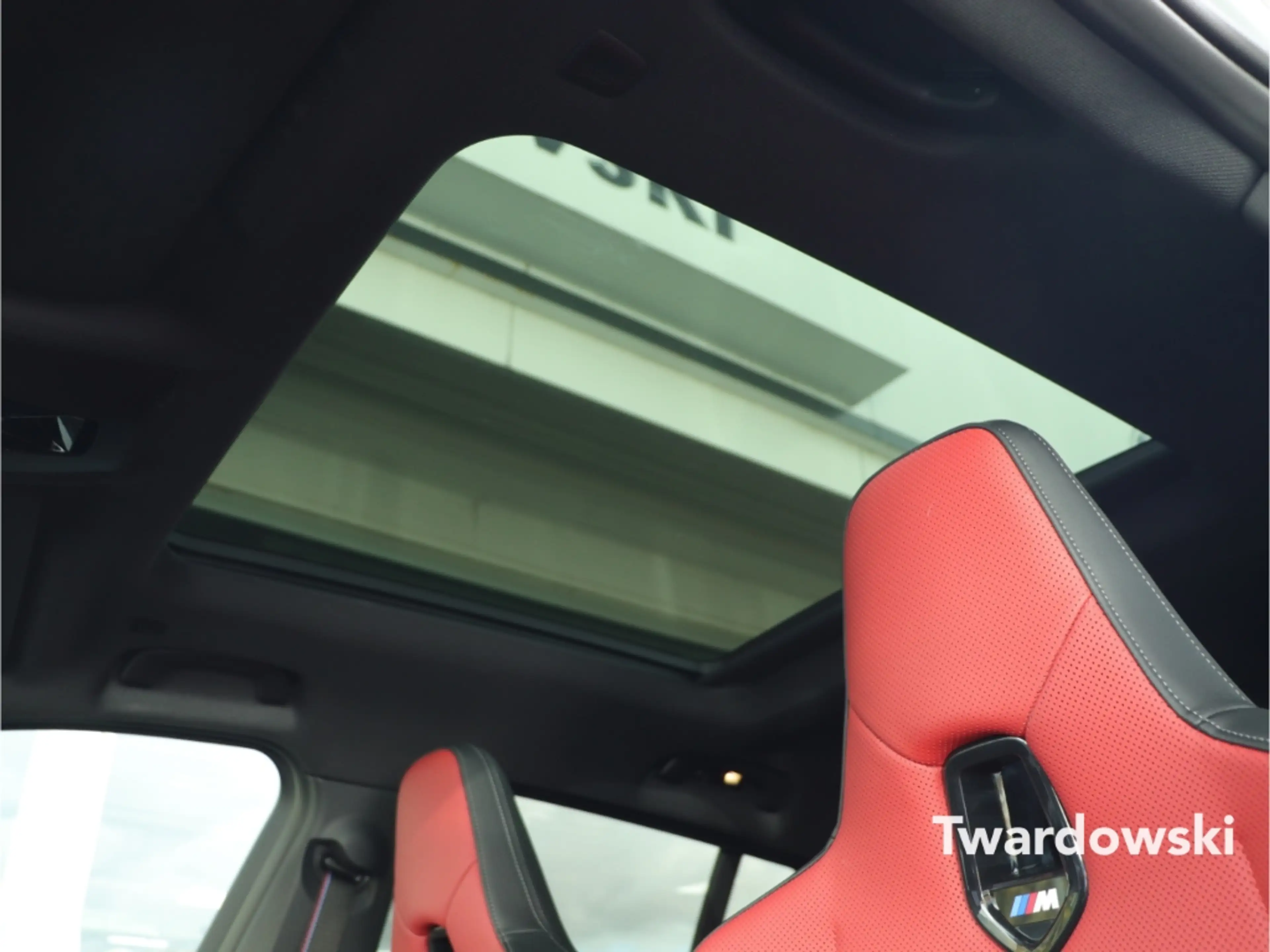 BMW X2 20d xDrive M Sport Leder Inno Pano HUD AHK — photo 11
