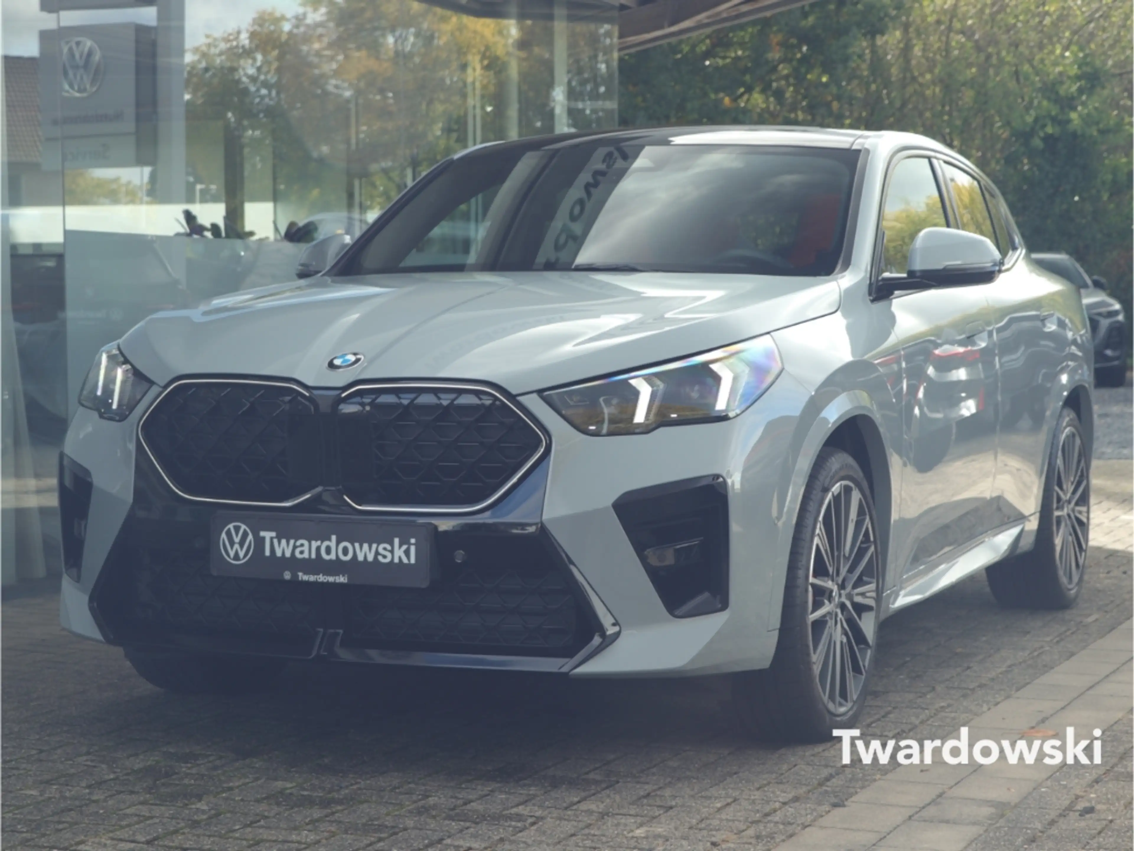 BMW X2 20d xDrive M Sport Leder Inno Pano HUD AHK — photo 3