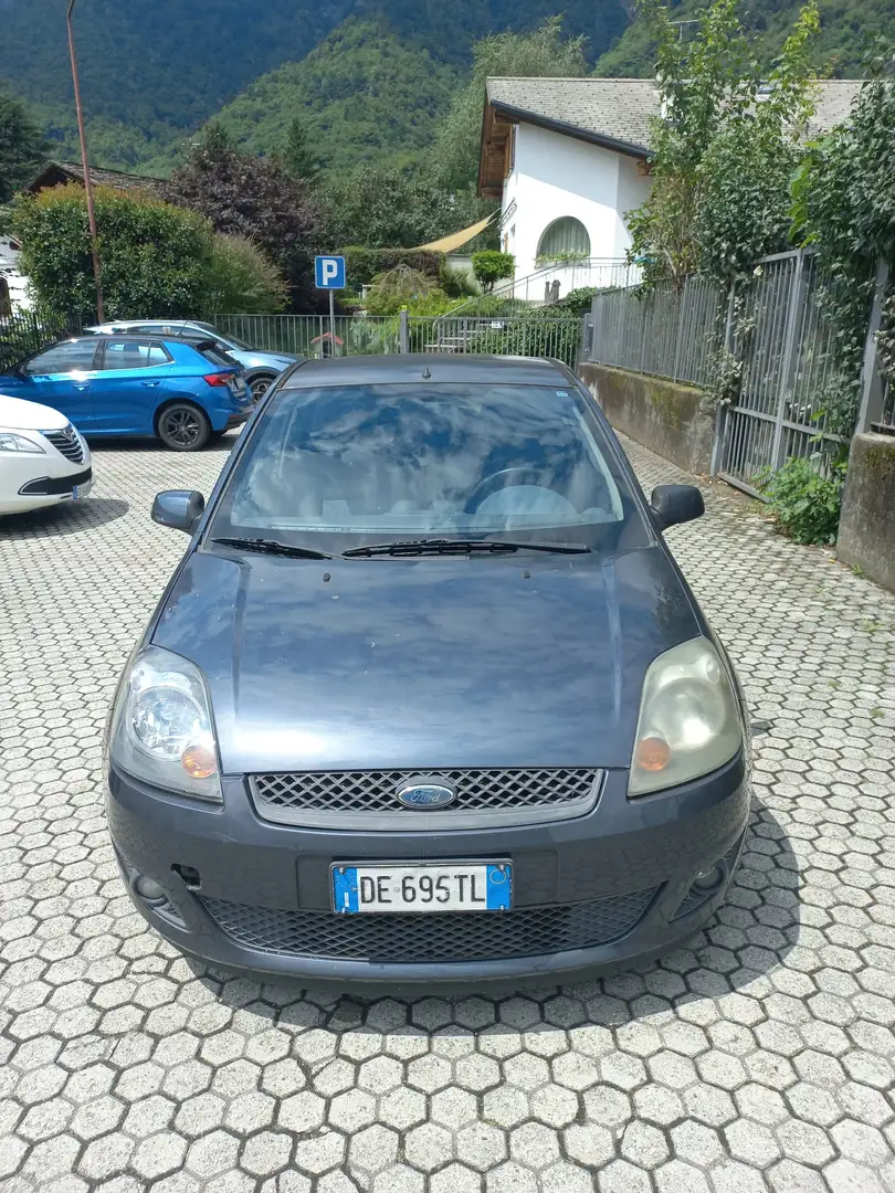 Ford Fiesta 5p 1.4 tdci Titanium - leggere descrizione - 2