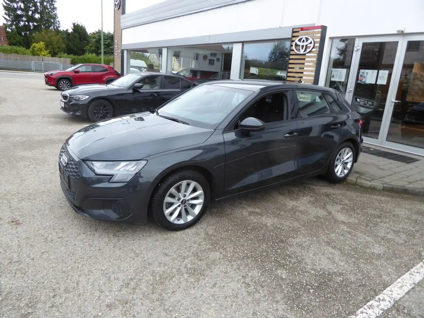 Audi A3 SB 30 TDI *LED*NAVI*PDC* Grau - 2