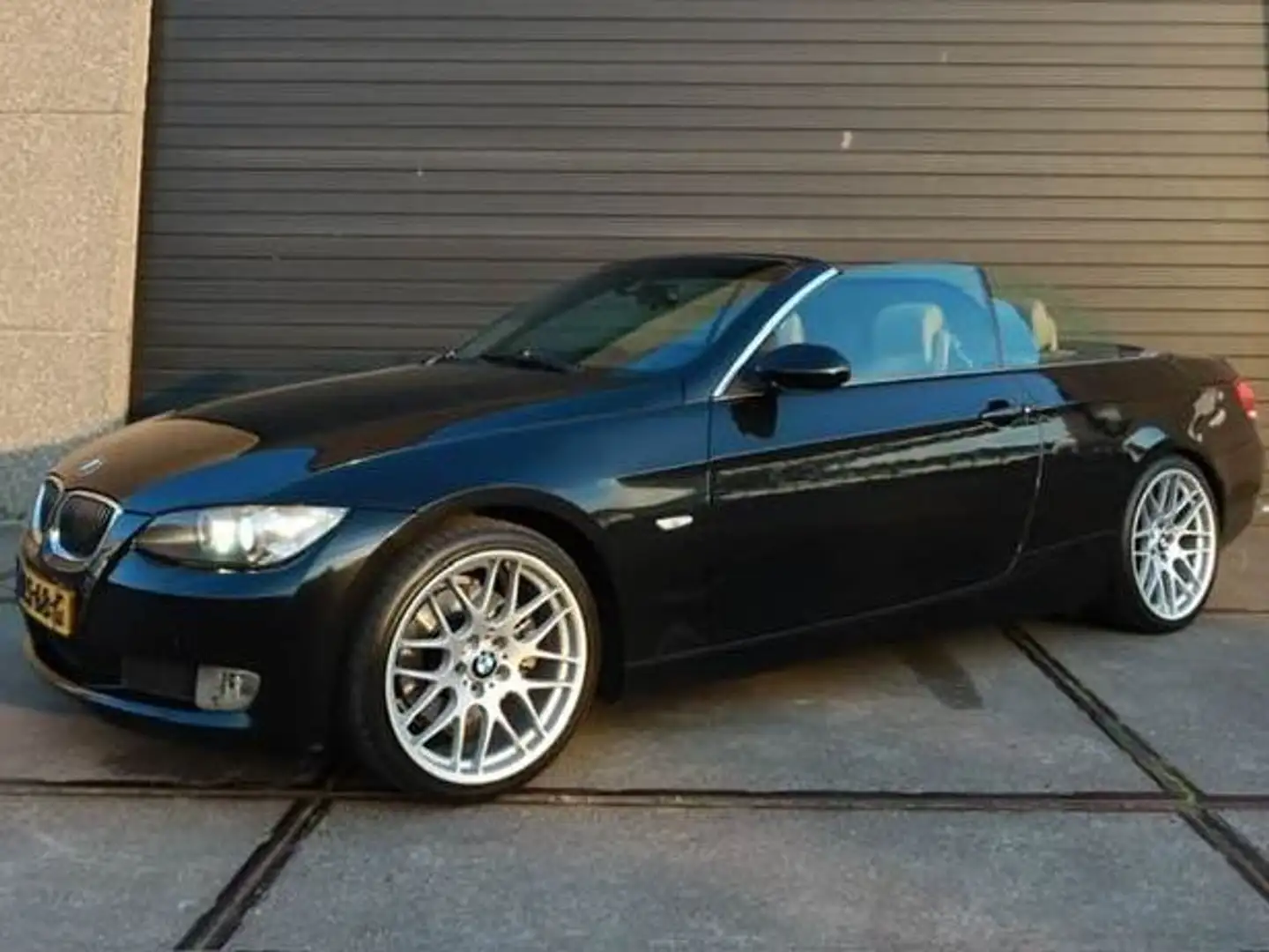 BMW 325 325i Zwart - 1