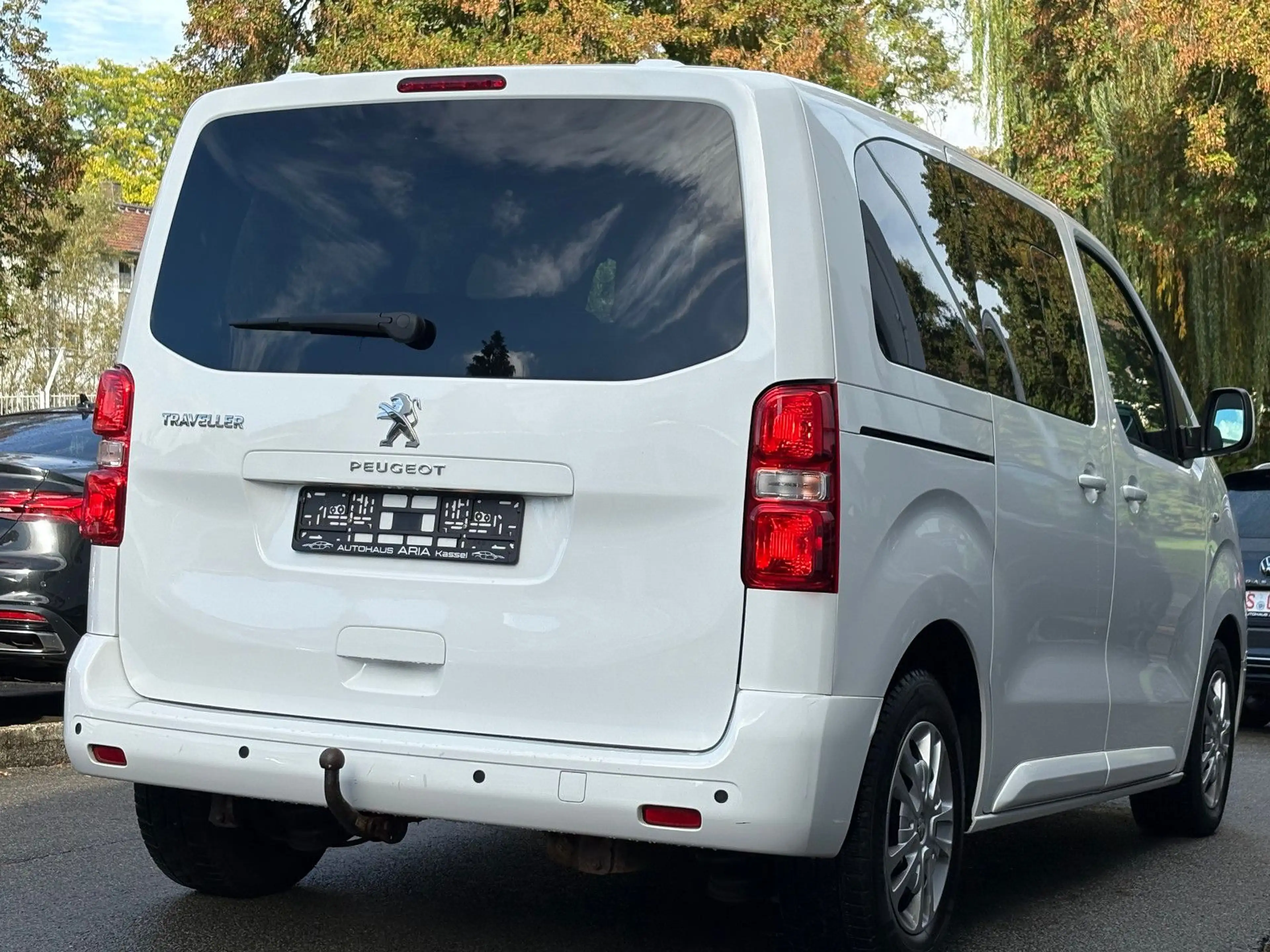 Peugeot Traveller 2.0 HDI L1 5.Sitzer Business NAVI AHK — photo 6