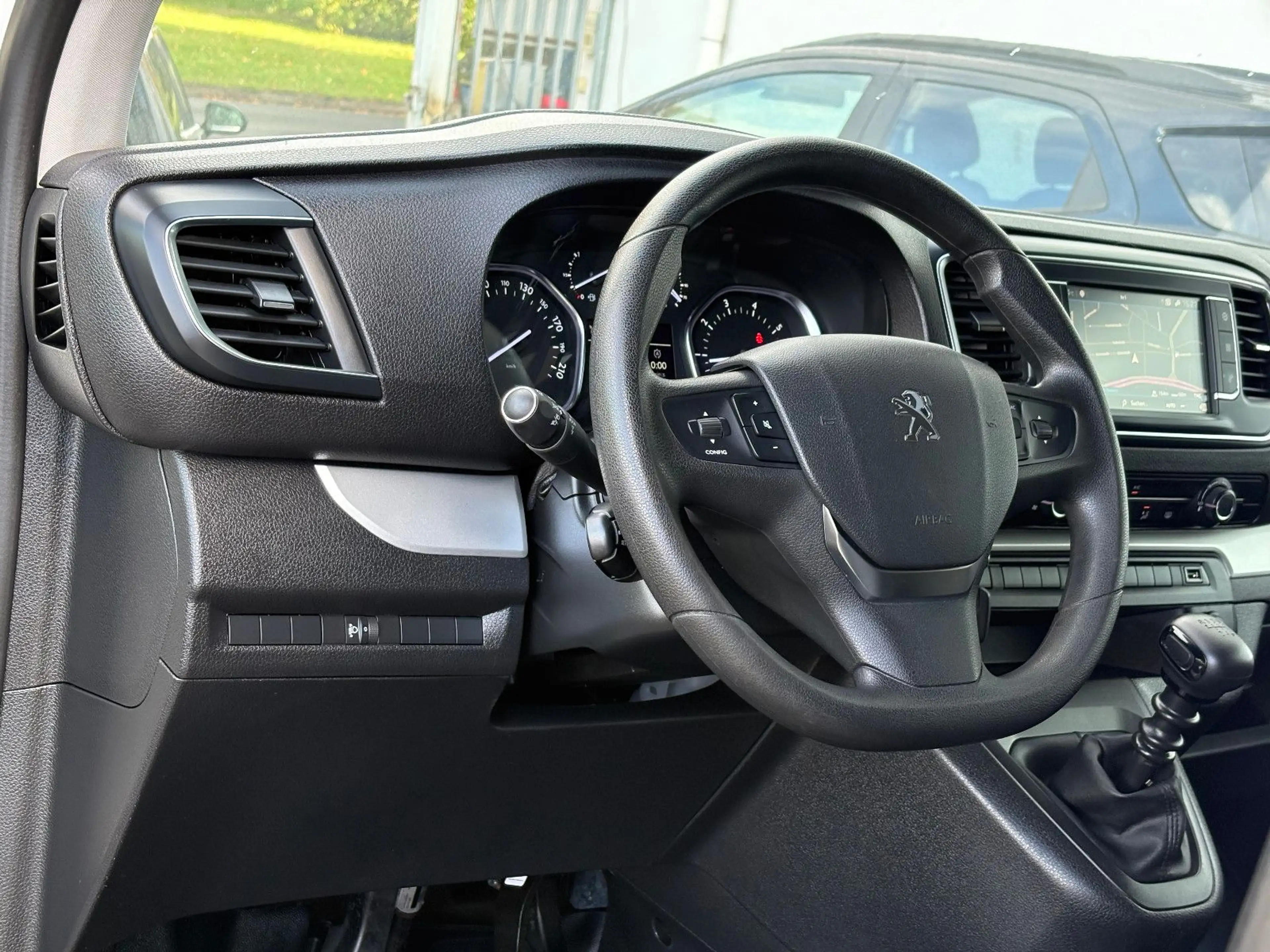Peugeot Traveller 2.0 HDI L1 5.Sitzer Business NAVI AHK — photo 13
