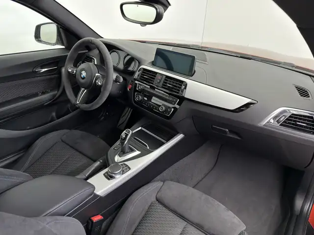 BMW 1 Series view 13