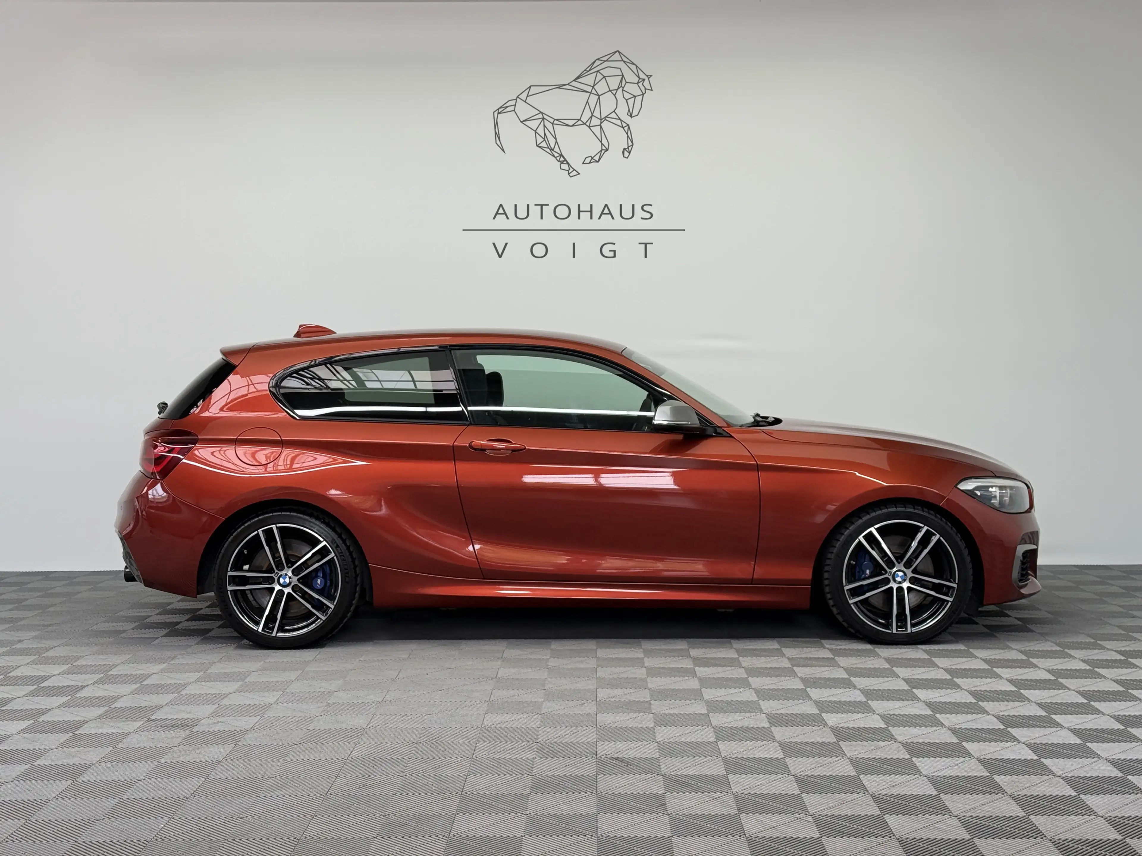 BMW 140 xDrive No-OPF|HiFi|DAB|LED|Keyless|Shadow| — photo 4