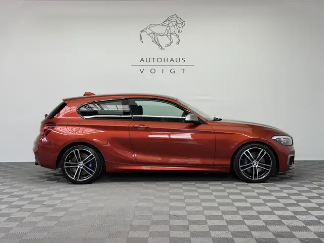 BMW 1 Series view 4