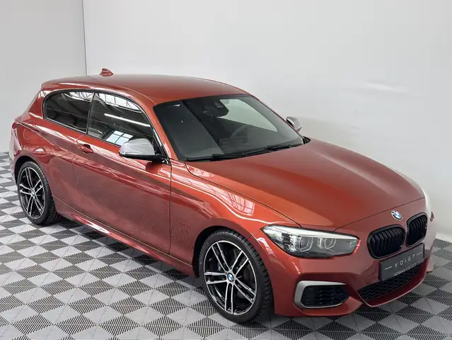 BMW 1 Series view 5