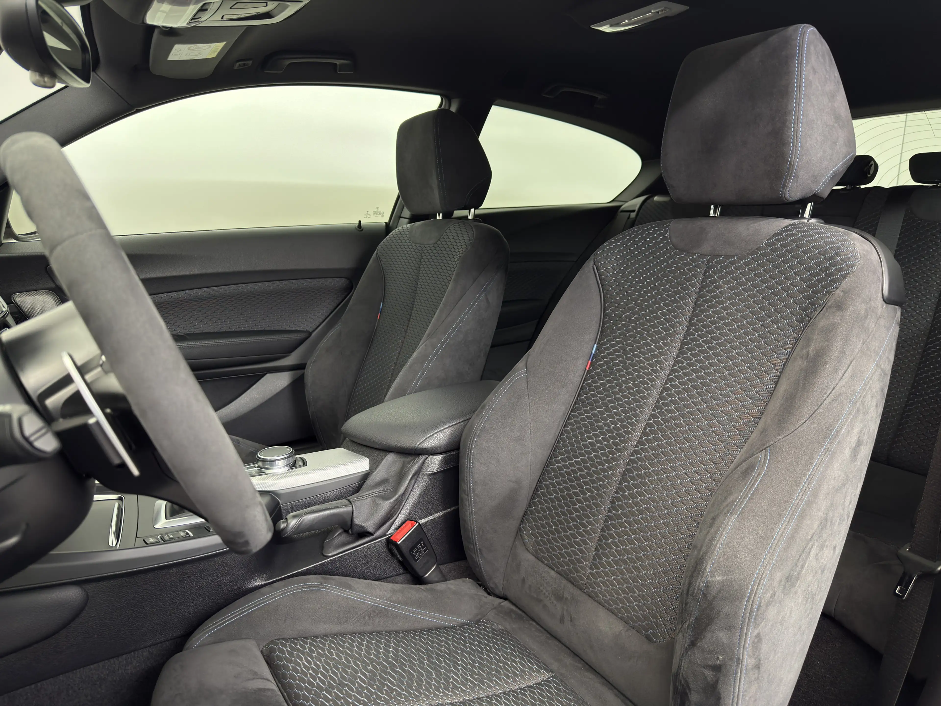 BMW 140 xDrive No-OPF|HiFi|DAB|LED|Keyless|Shadow| — photo 7
