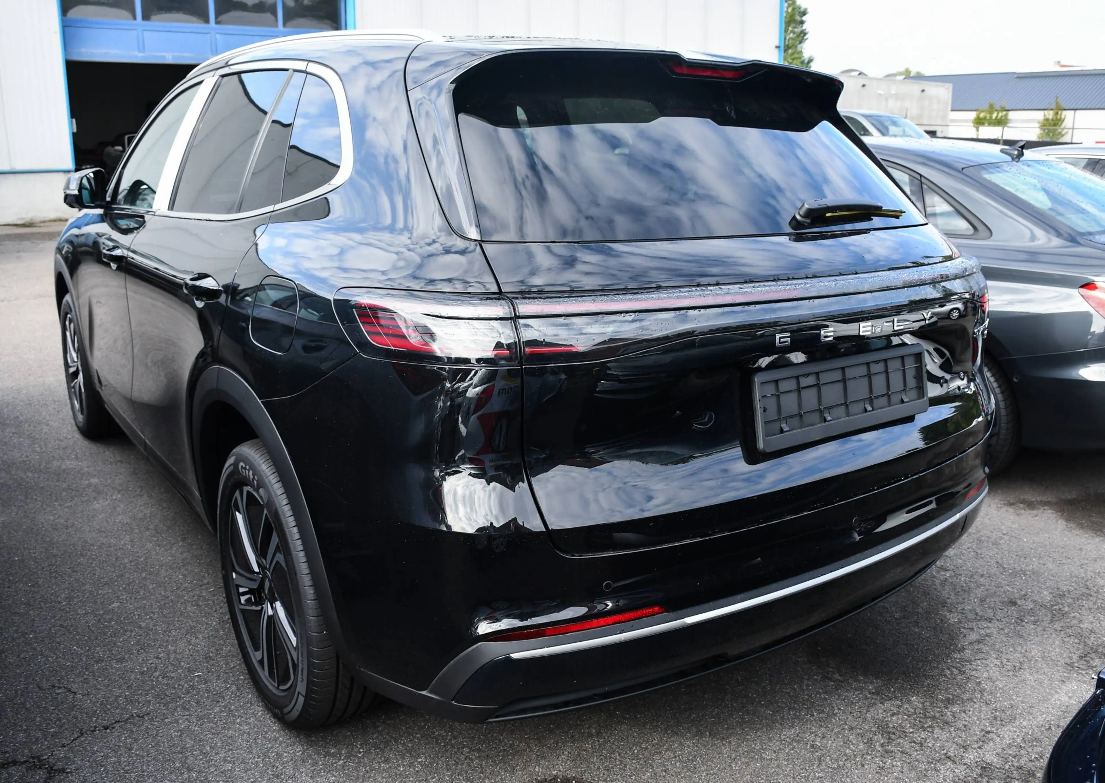 Geely Starray EM-i Pro 83km NIEUW - NAVIGATIE / SMARTLINK / LEDER / CAMERA / ACC / BLIS / PDC — photo 3