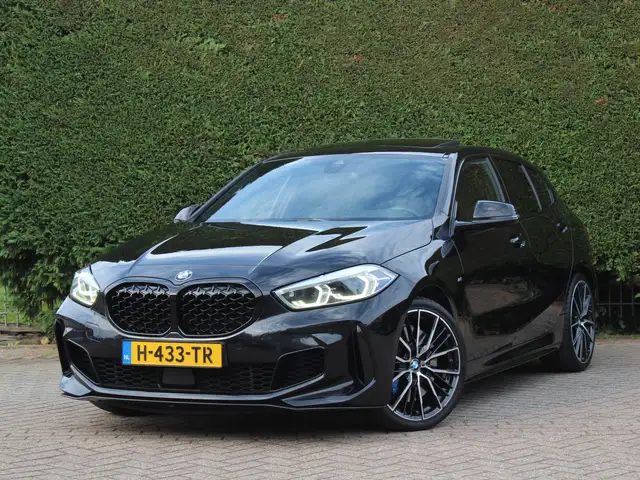 BMW 135 1-serie M135i xDrive High Executive | Full options