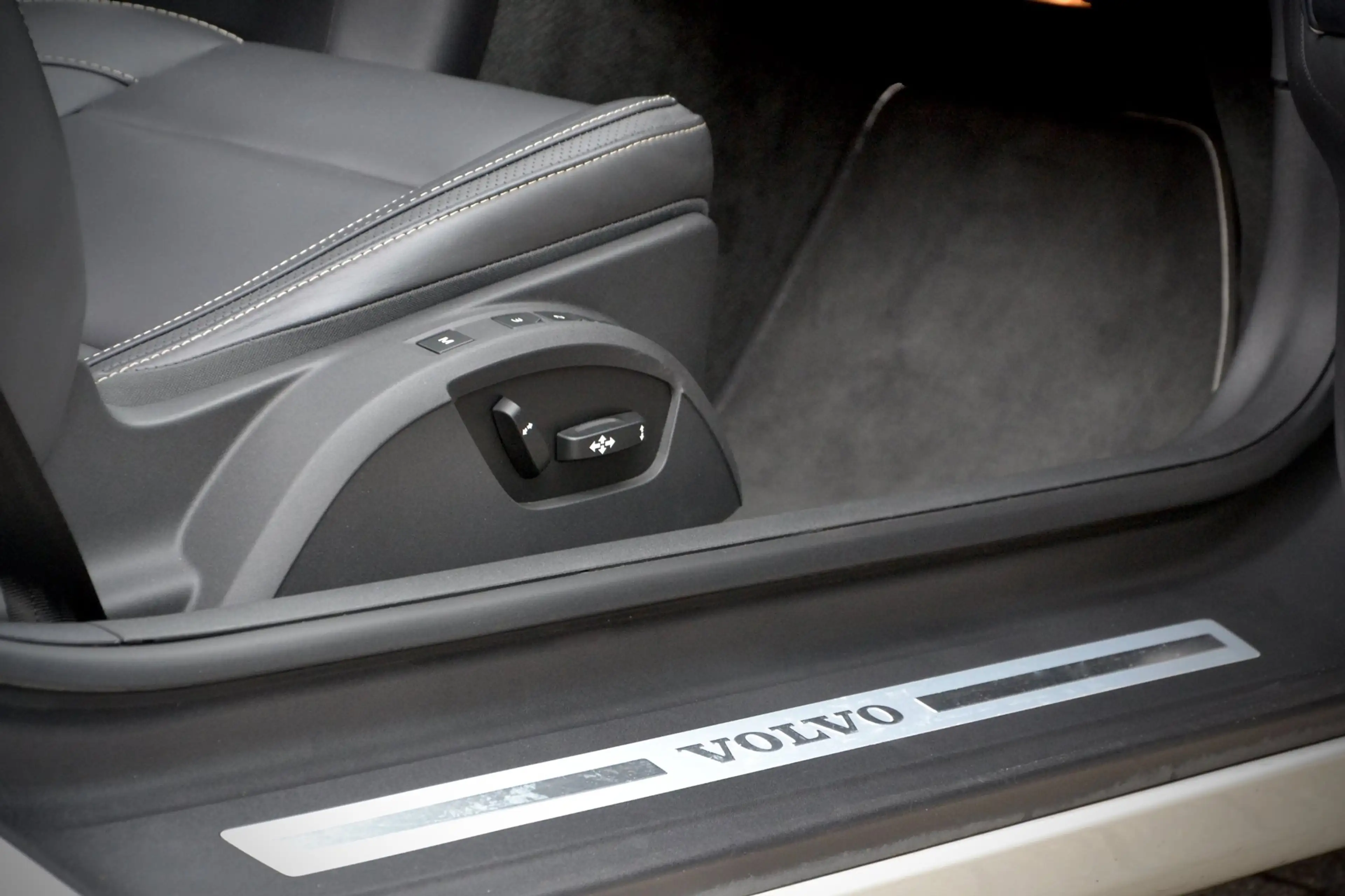 Volvo C70 Convertible 2.5 T5 Tourer / NL Auto / Nappa / Elek — photo 28