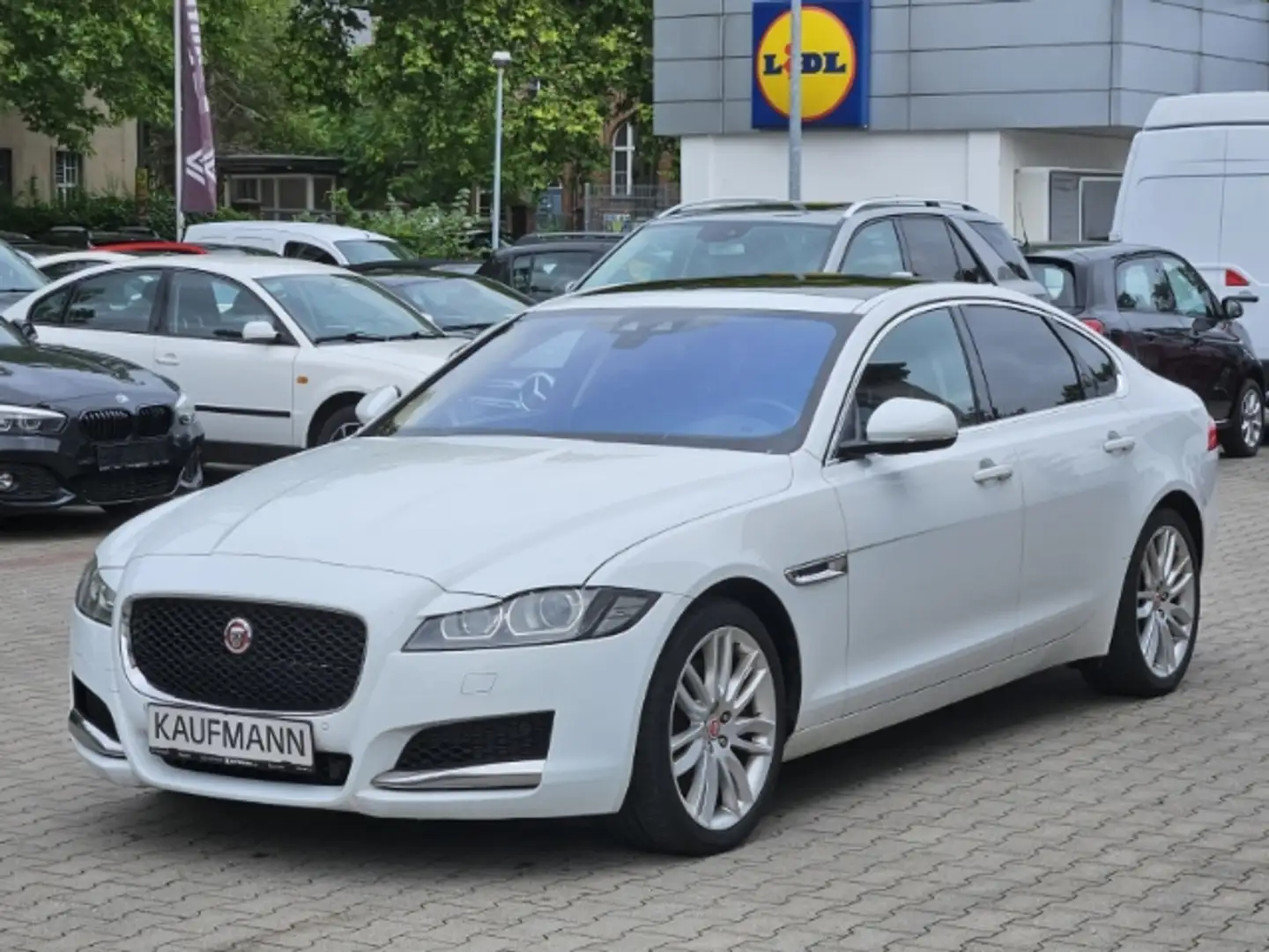 Jaguar XF AWD Automatik Alb - 1