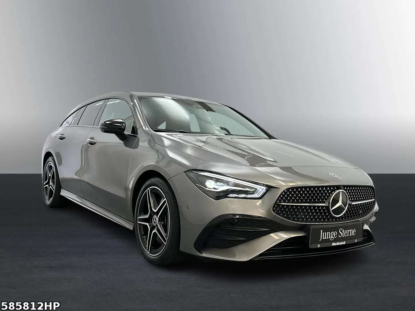 Mercedes-Benz CLA 250 4M AMG  Keyless 360° USB+ Grau - 2