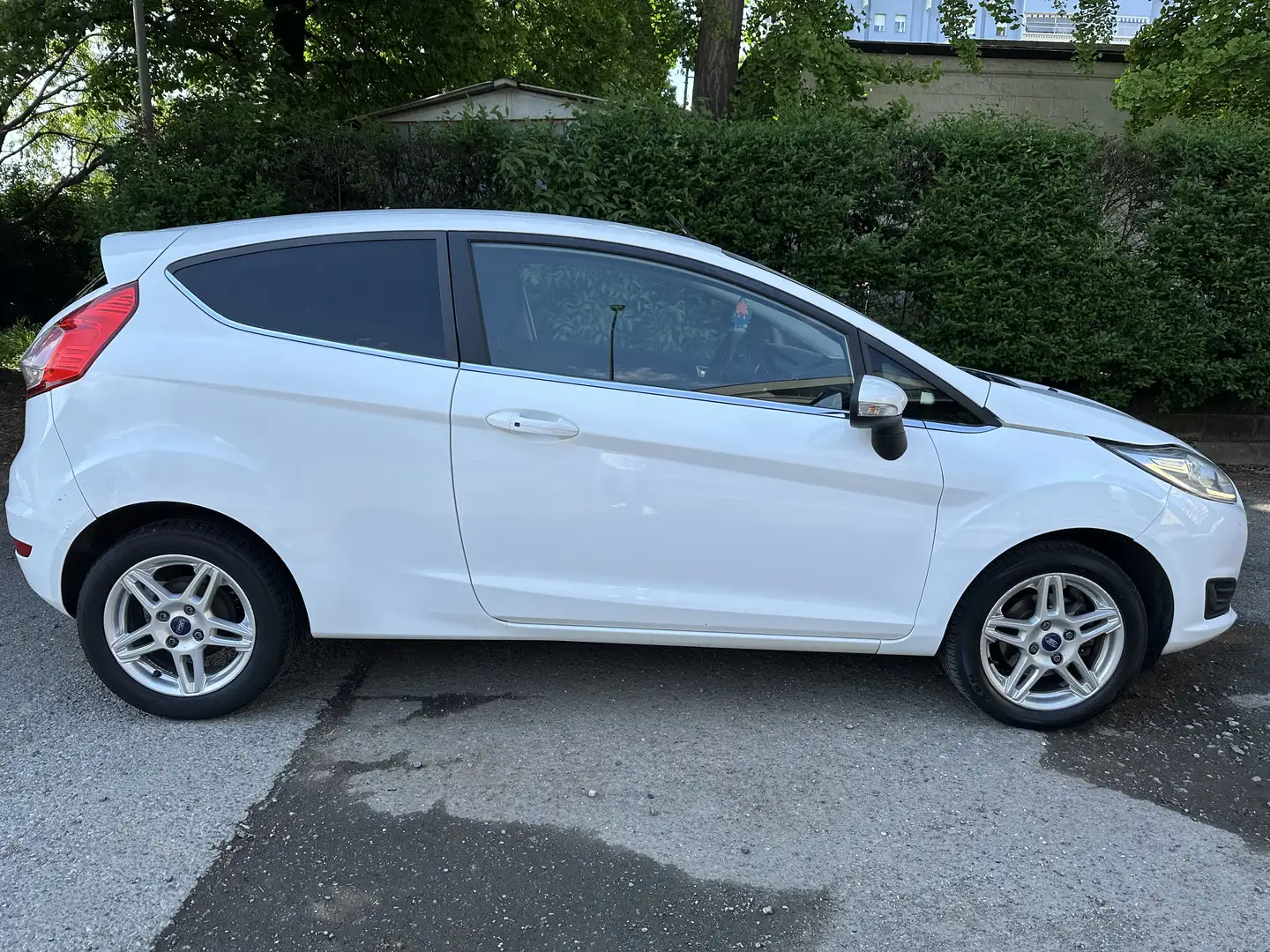 Ford Fiesta 3p 1.4 16v Gpl Titanium Business - 2