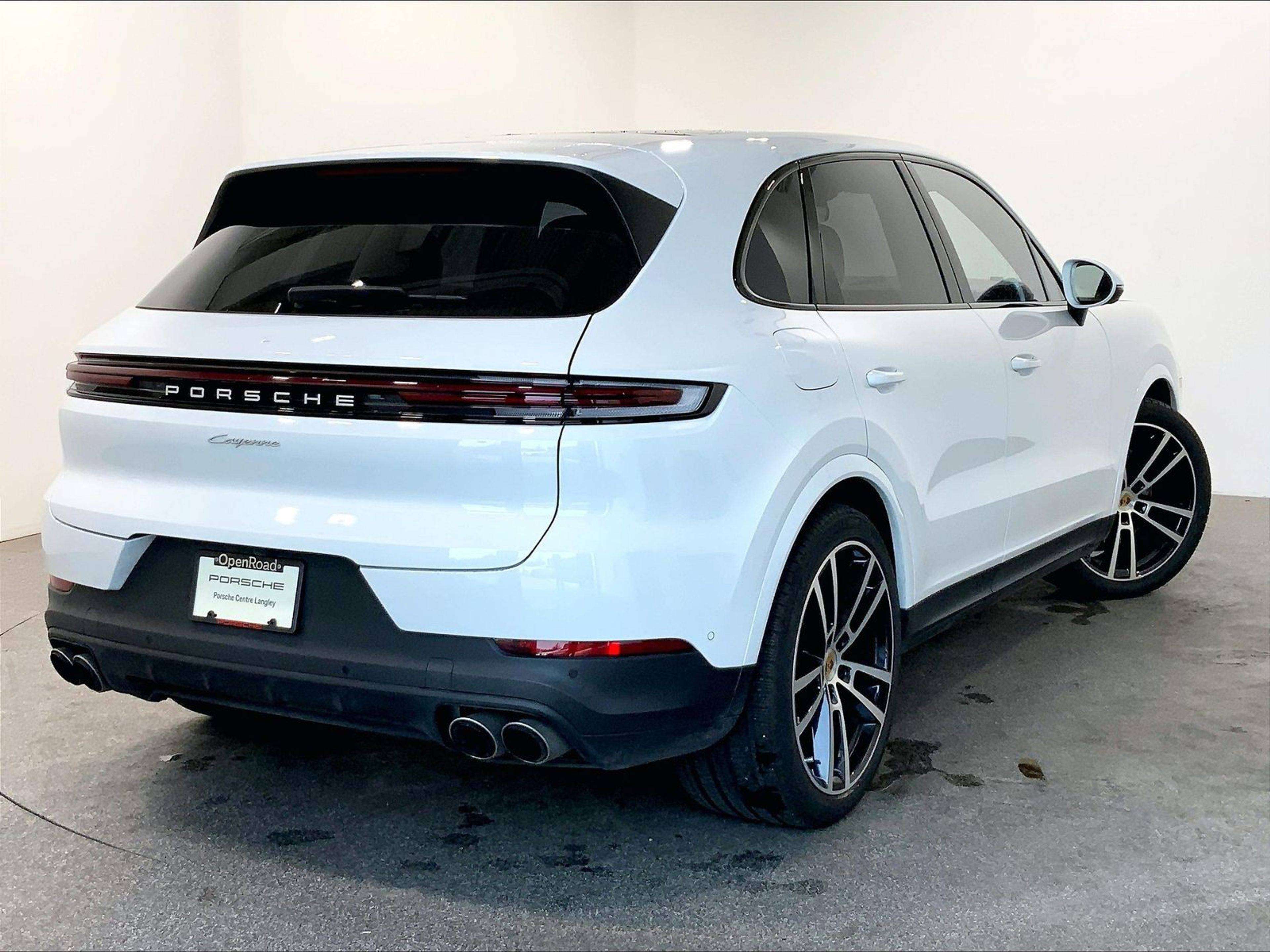 2024 Porsche Cayenne Prem Plus Pkg, Adaptive Air Susp. w/ PASM, CPO! — снимка 1