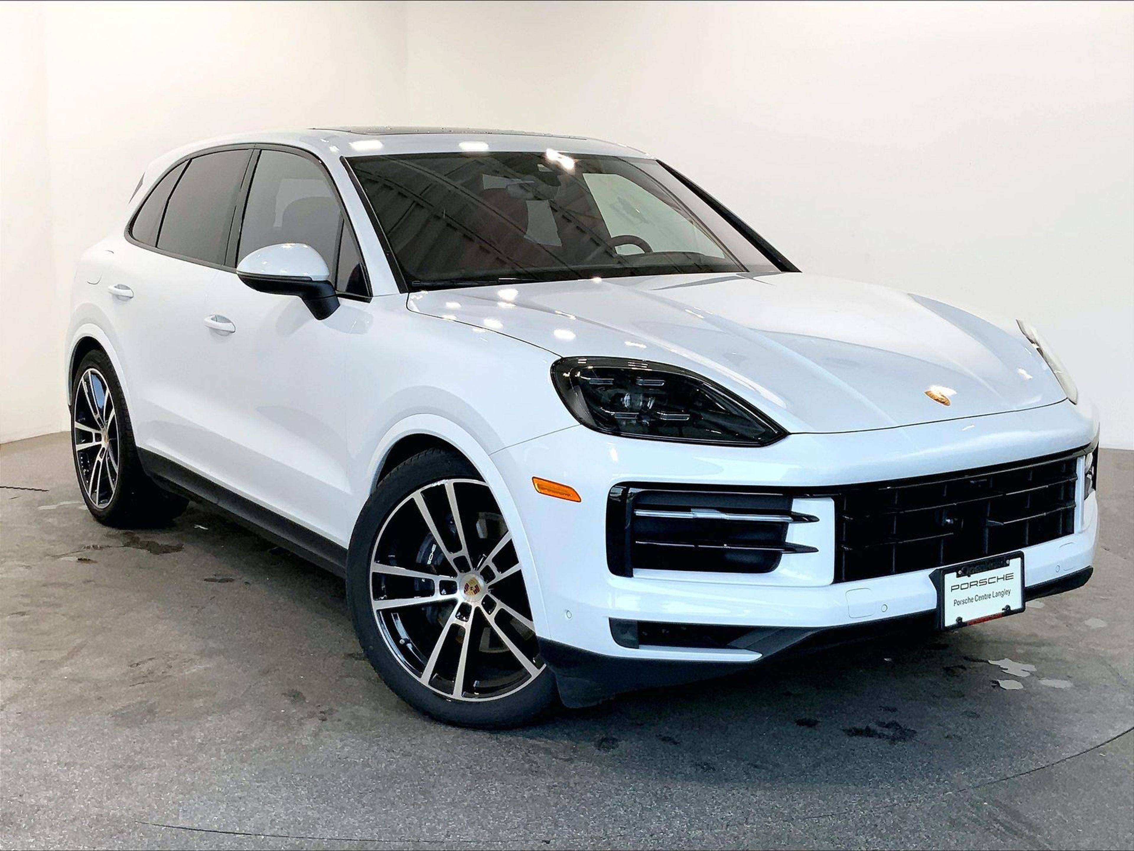 2024 Porsche Cayenne Prem Plus Pkg, Adaptive Air Susp. w/ PASM, CPO! — снимка 1