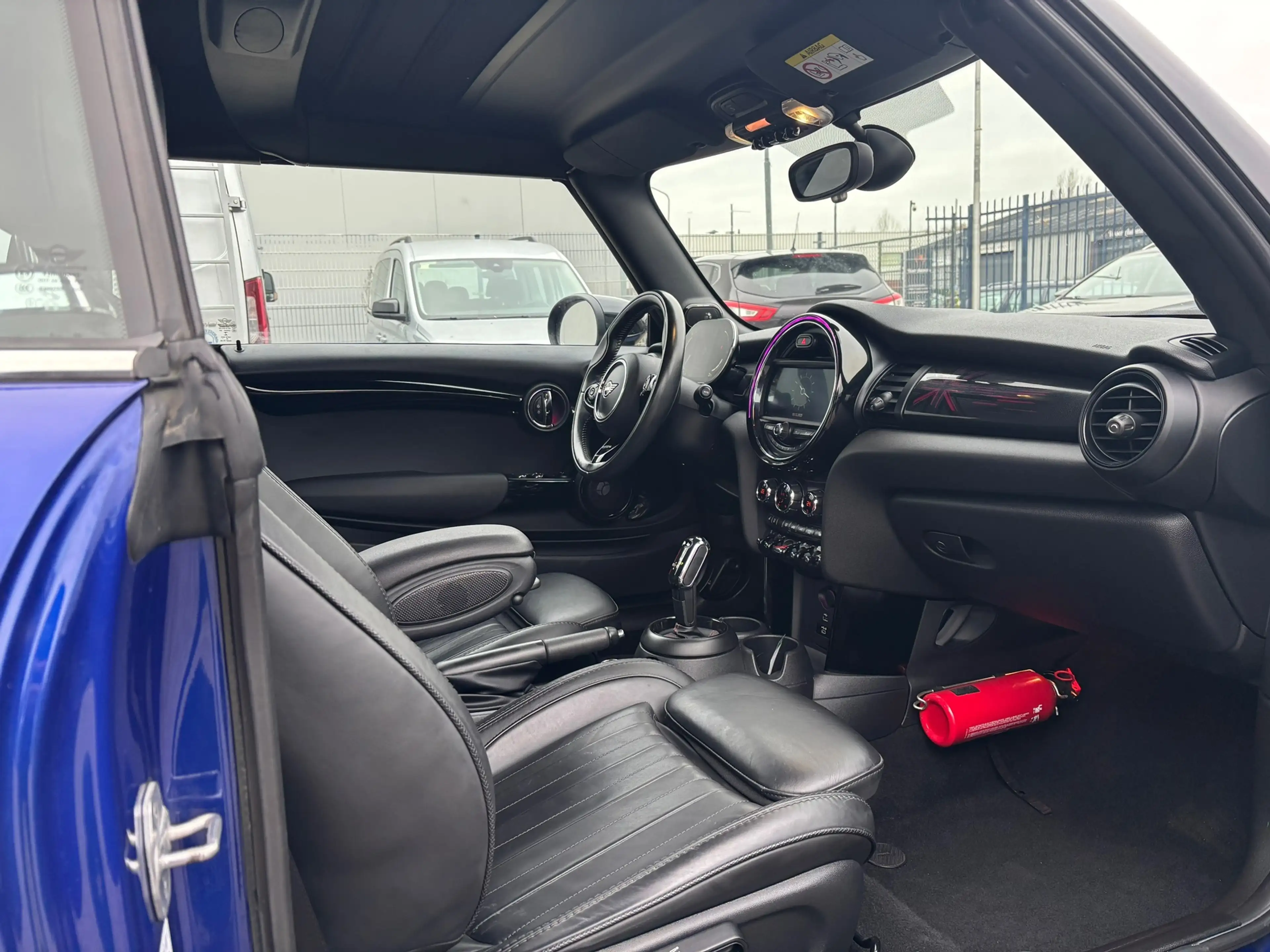 MINI Cooper S Cabrio Mini 2.0 Night Jack Edition — photo 9