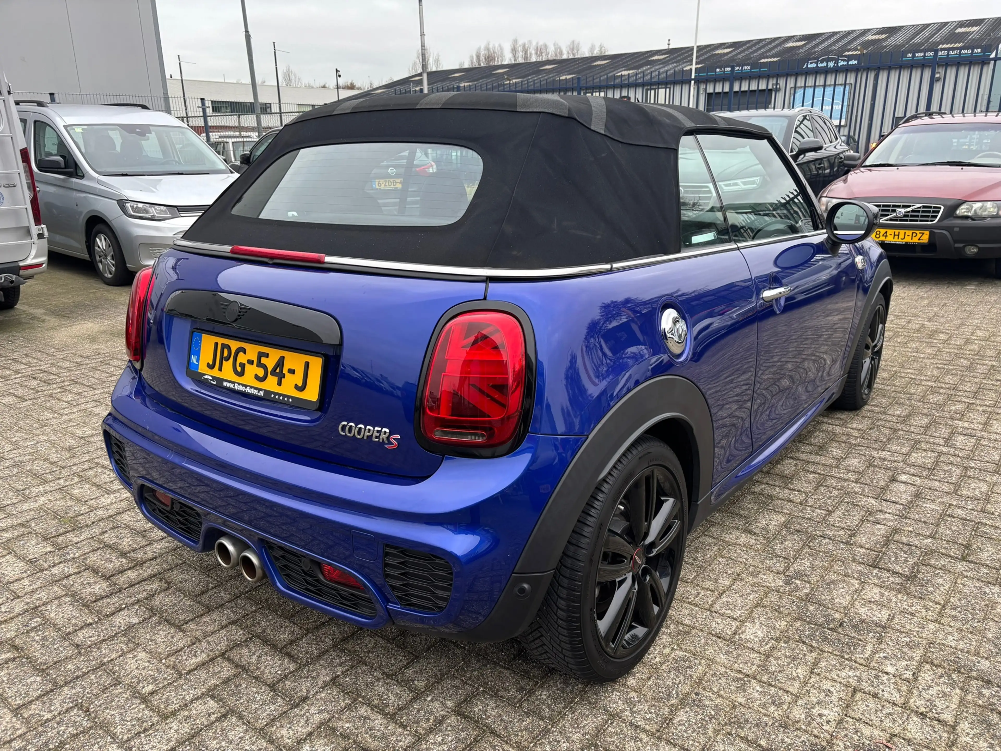 MINI Cooper S Cabrio Mini 2.0 Night Jack Edition — photo 5