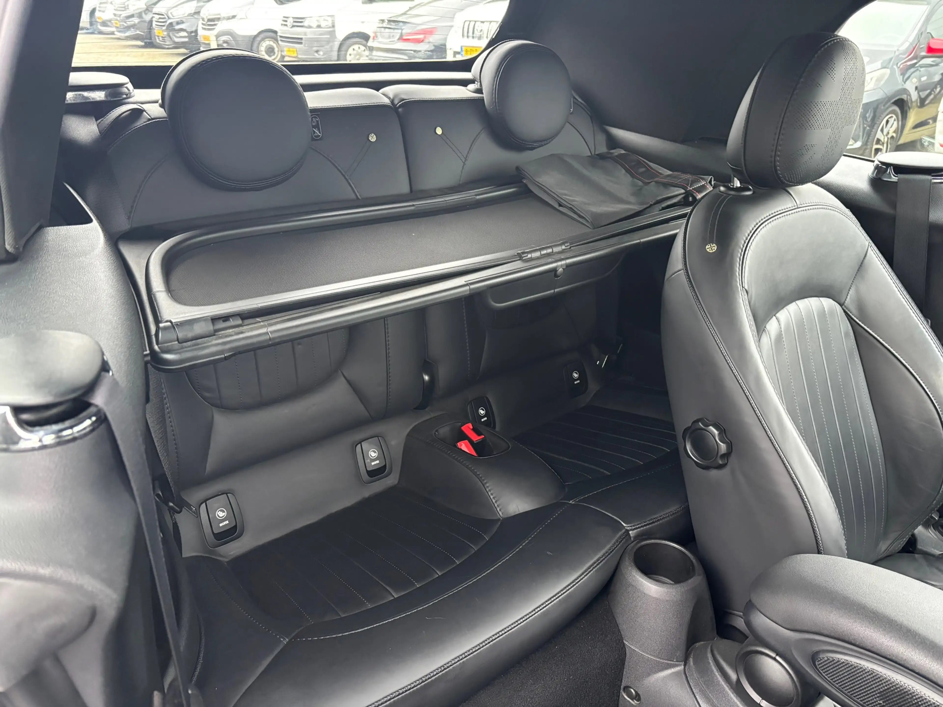 MINI Cooper S Cabrio Mini 2.0 Night Jack Edition — photo 12