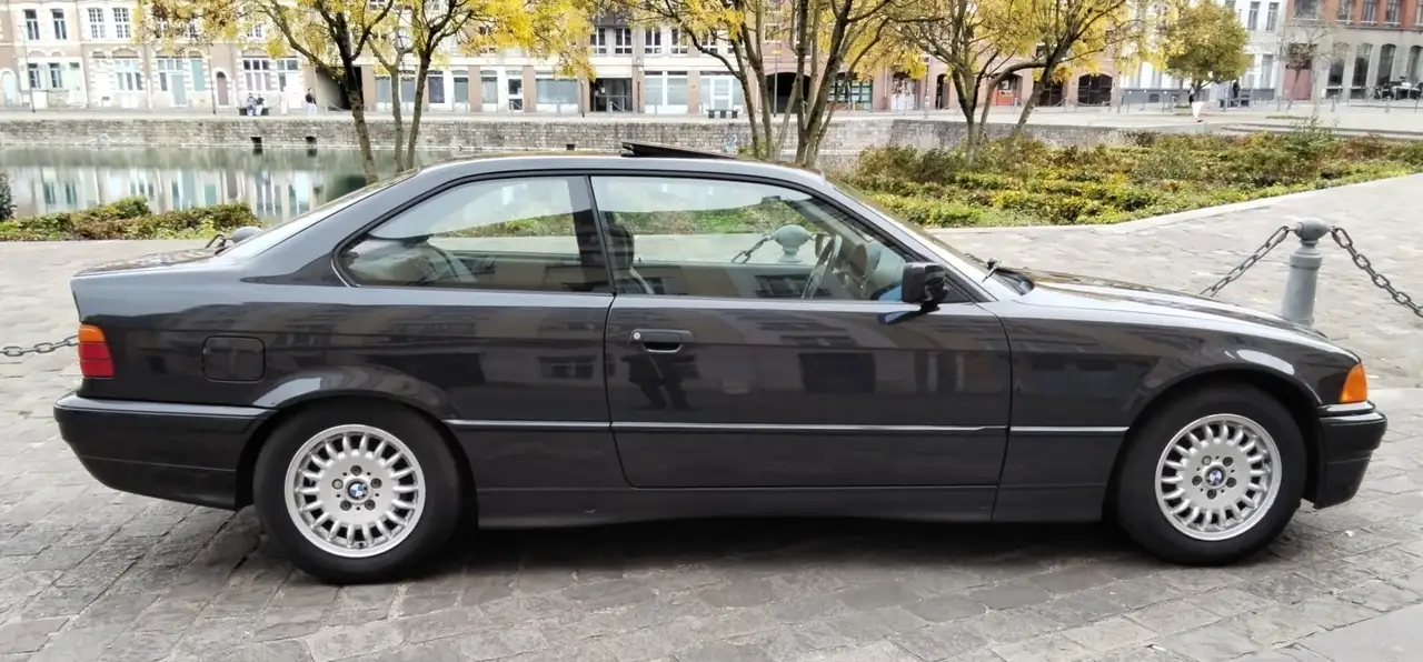 BMW 325 E36 325 i Coupé BVA, foto 2