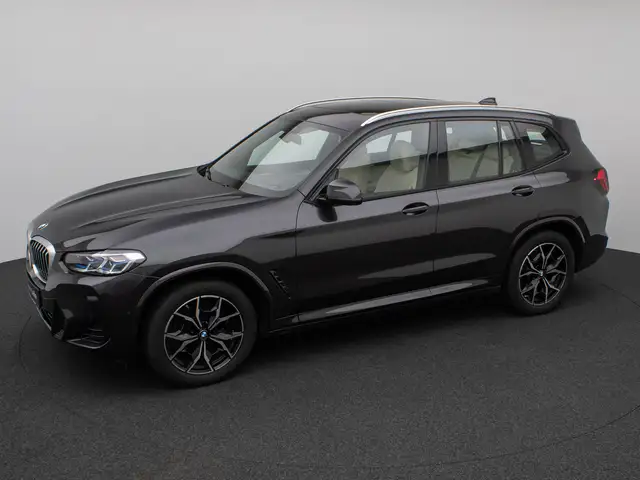 BMW X3 M view 12
