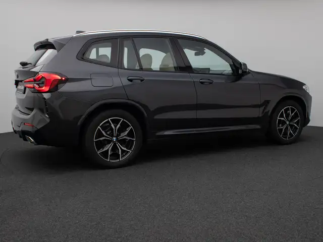 BMW X3 M view 6