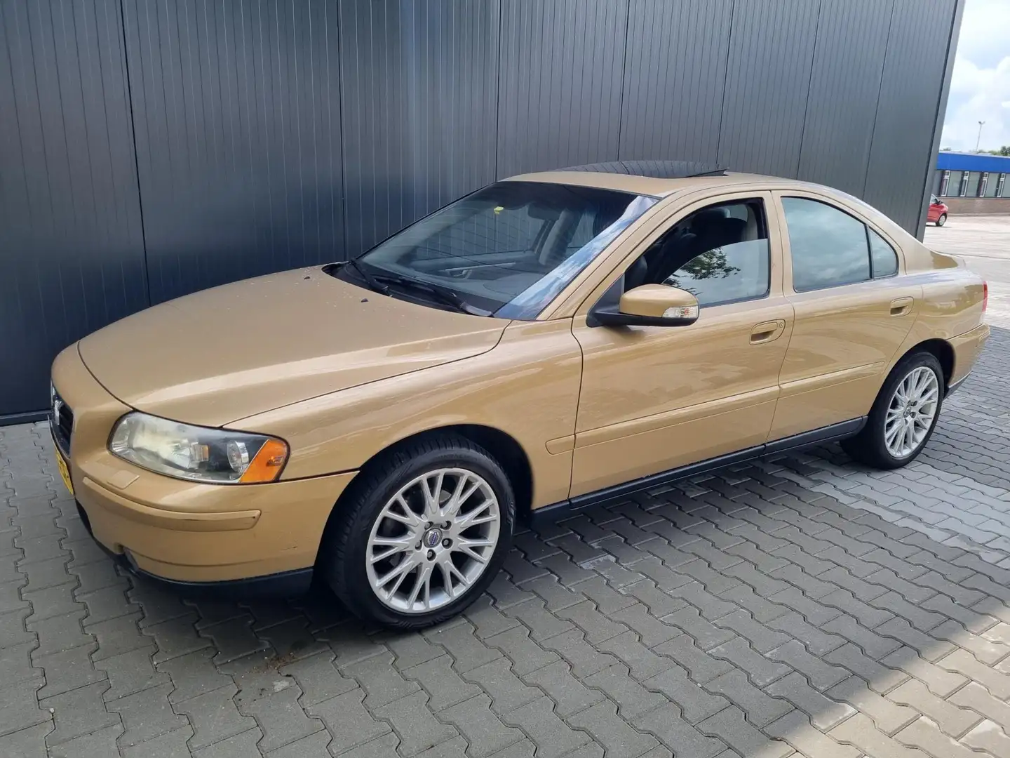 Volvo S60 2.4 Drivers Edition|Schuif-Kanteldak|Lmv Jaune - 2