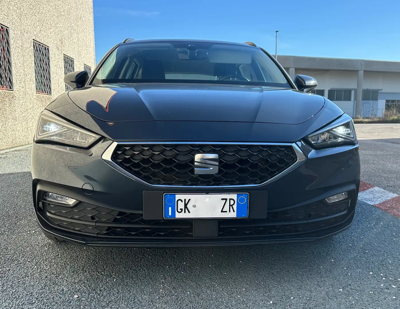 SEAT Leon Leon IV  Sportstourer1.5 etsi Business 150cv dsg Grigio - 1