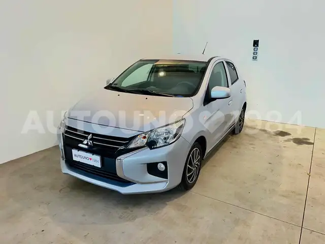 Mitsubishi Space Star 1.2 Invite radio