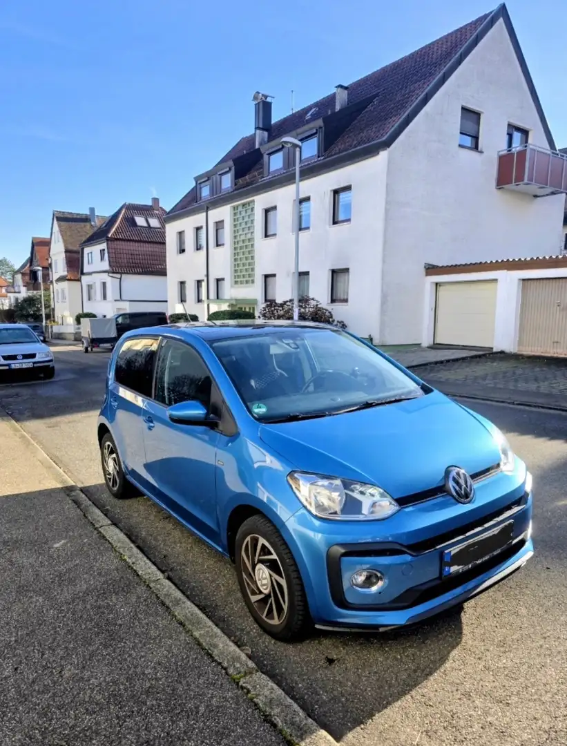 Volkswagen up! TSI (BlueMotion Technology) move - 1