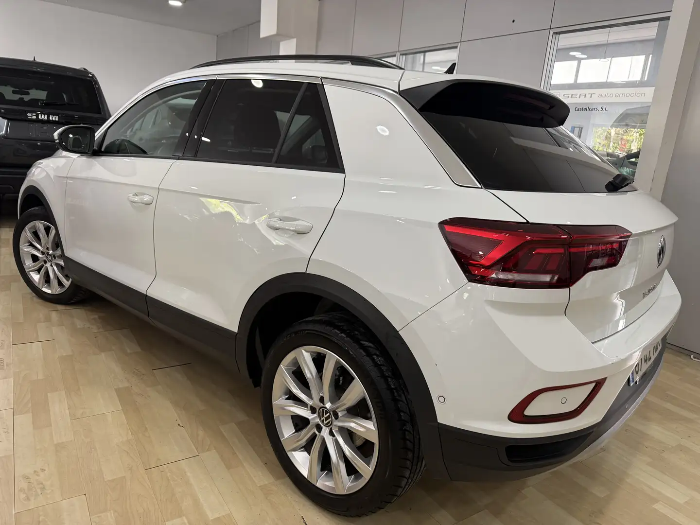 Volkswagen T-Roc 1.0 TSI Más 85kW Blanco - 2
