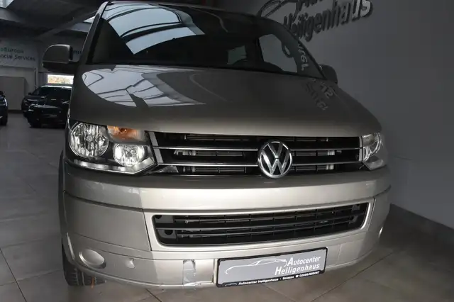 Volkswagen T5 Caravelle