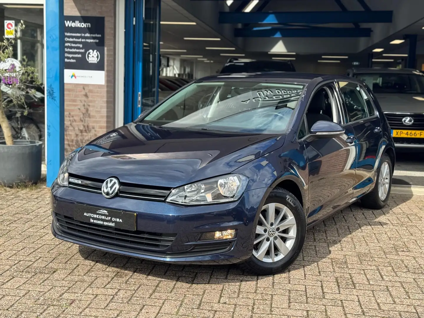 Volkswagen Golf 1.0 TSI Edition 2016 NAVI AIRCO CRUISE NAP! Bleu - 2