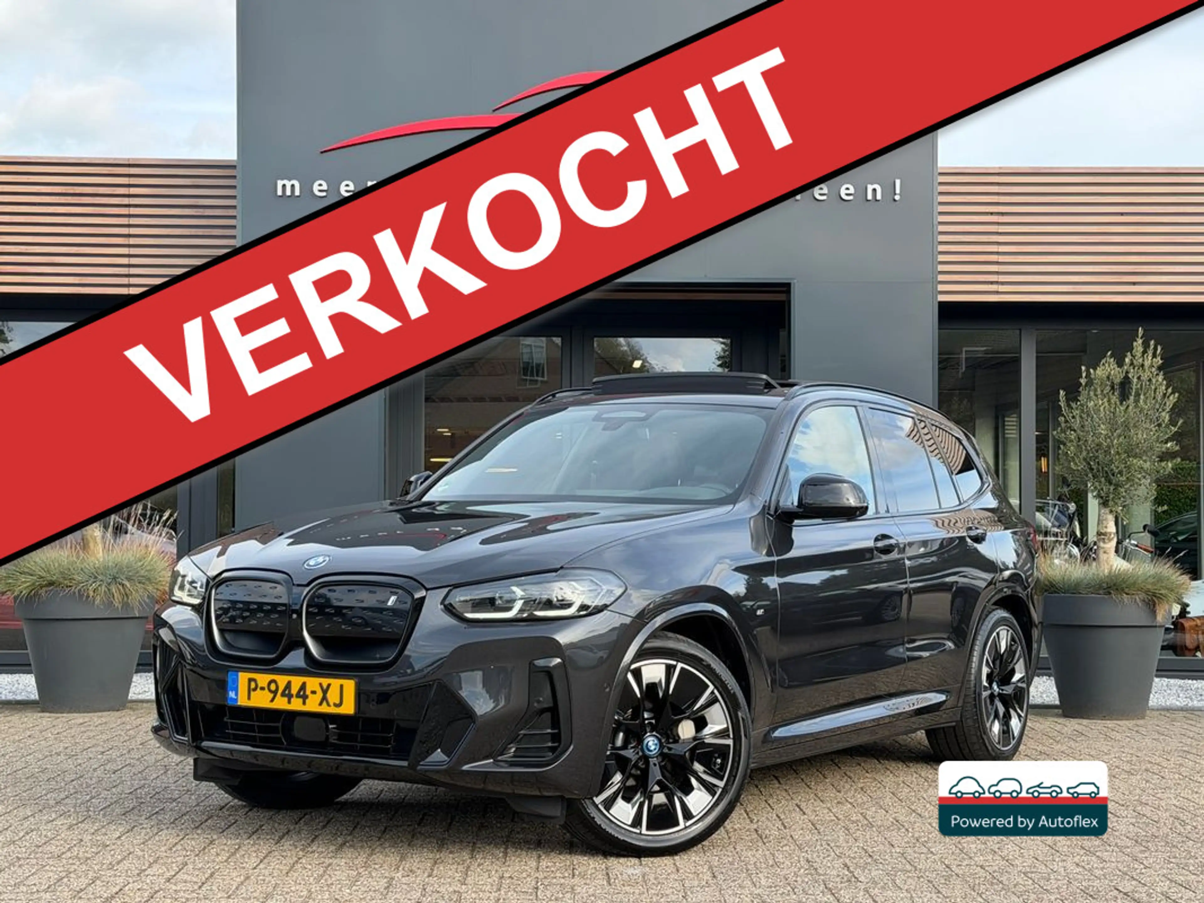 BMW iX3 High Executive M Pakket | SOH 99% | Panoramadak |