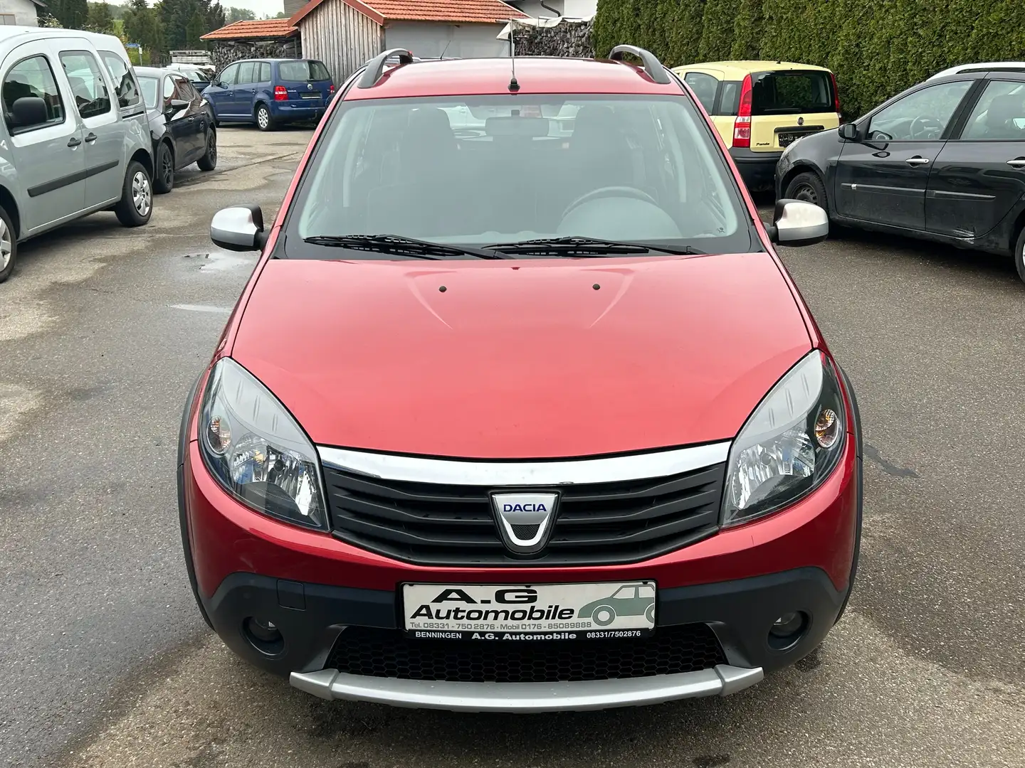 Dacia Sandero Stepway Klima TÜV 10/25 Červená - 2