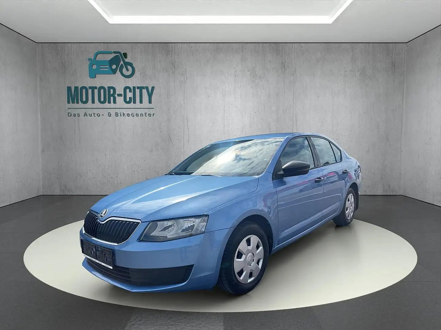 Skoda Octavia 1,6 TDI Active Blau - 1