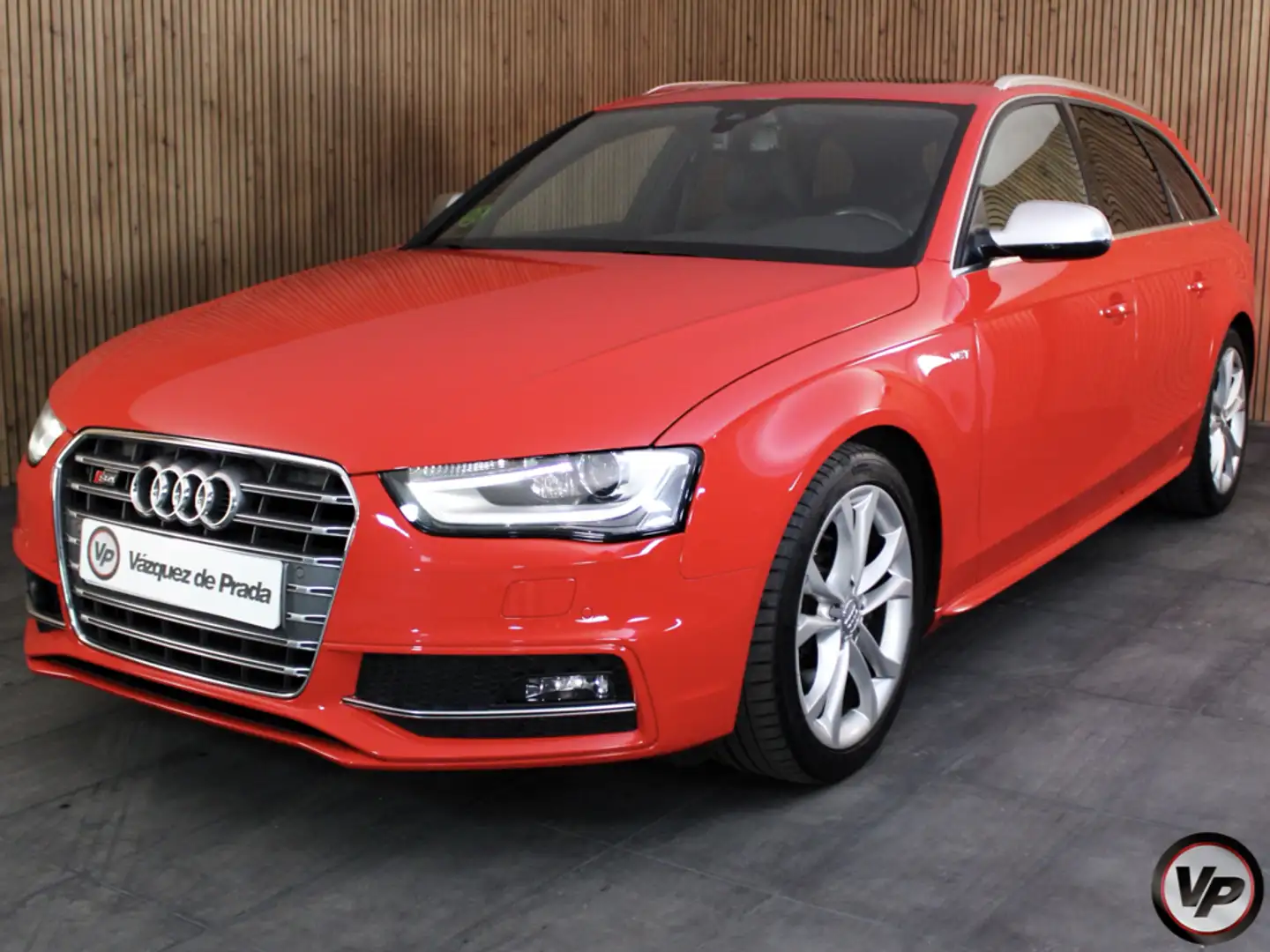 Audi S4 Avant 3.0 TFSI quattro S-T 333 Rood - 1