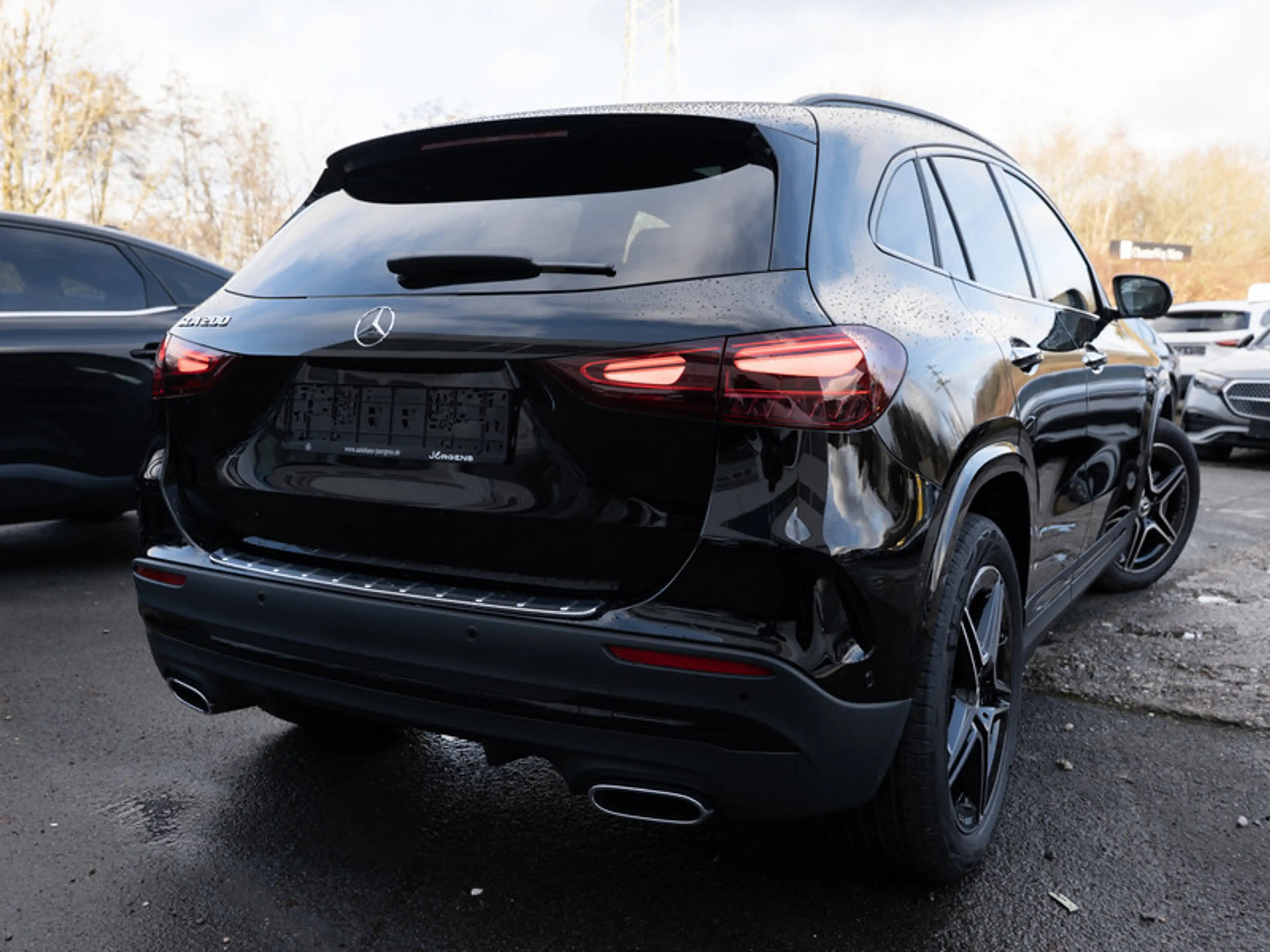 Mercedes-Benz GLA 200 AMG-Sport/MLB/Pano/Night/AHK/Distr/Sound — photo 4