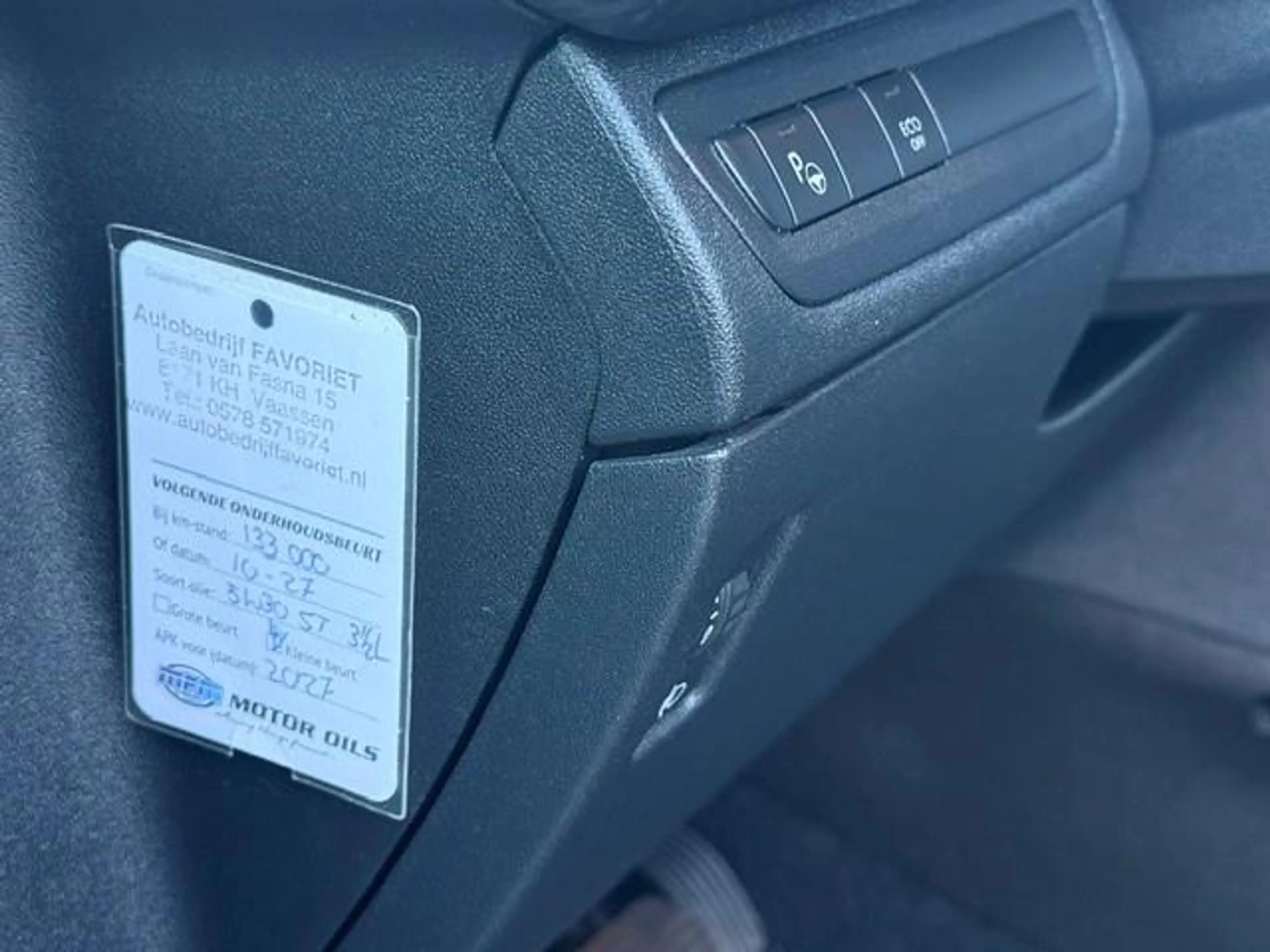Peugeot 2008 1.2/Aut/Navi/Cam/Hleer/Allure — photo 18