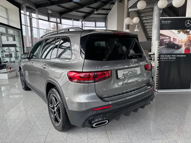 Mercedes-Benz GLB view 6